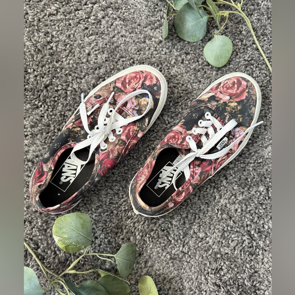 Vans Women's Floral Canvas Sneakers - Black and Pink